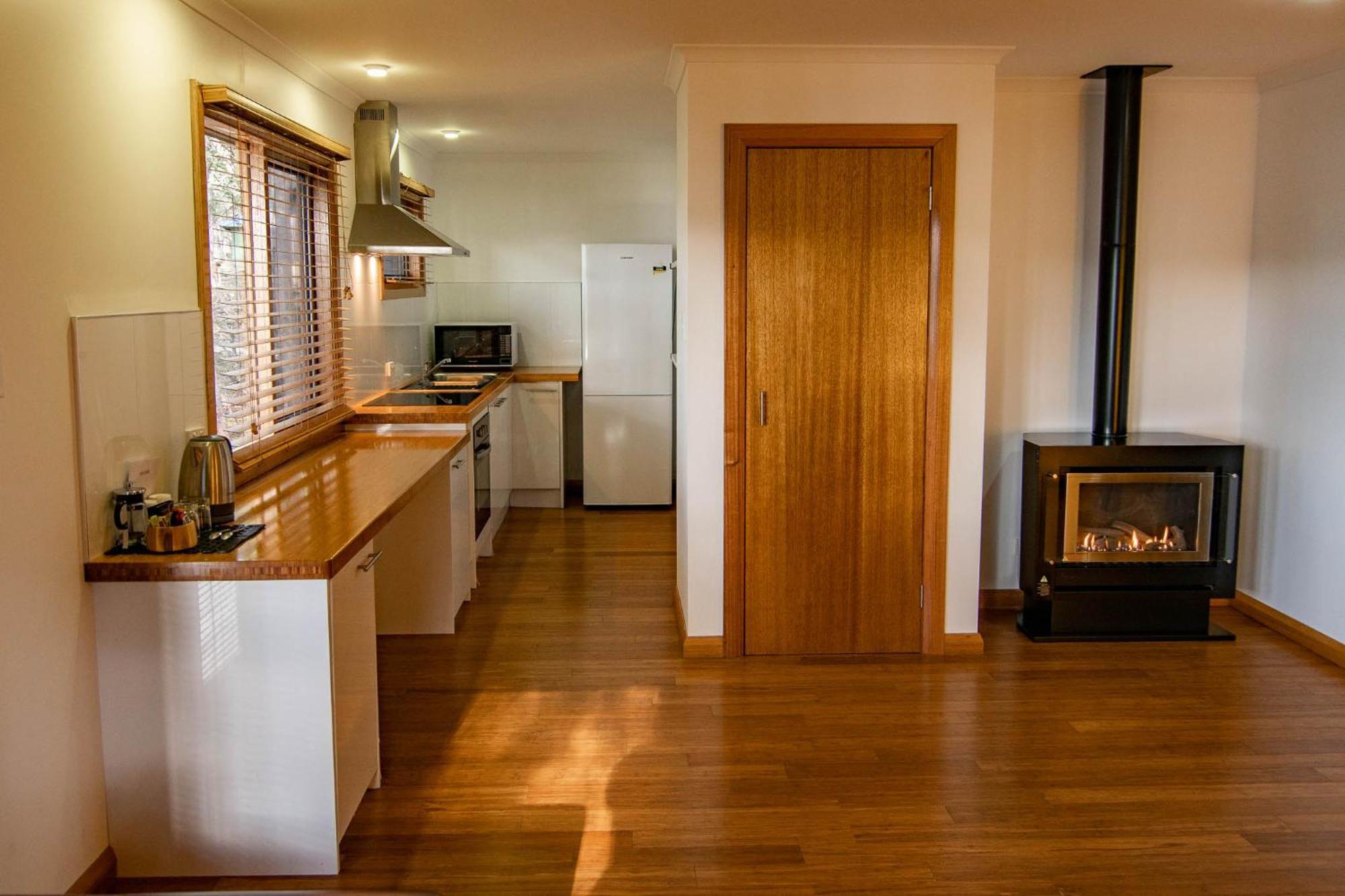 Lake St Clair Lodge Room photo